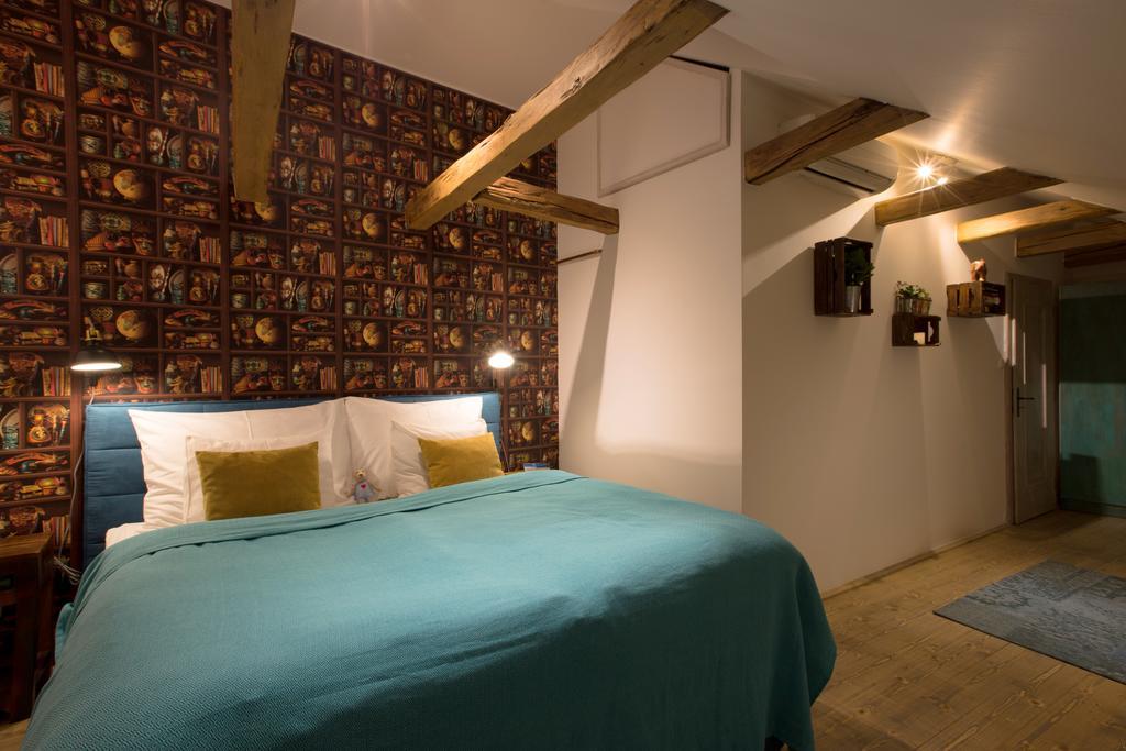Bohemian Chic 2 Bedroom 2 Bathroom Loft With Hanging Chair ปราก ภายนอก รูปภาพ