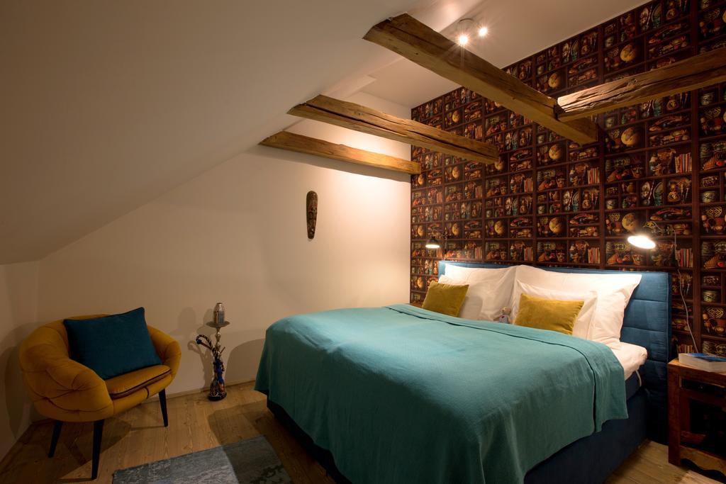 Bohemian Chic 2 Bedroom 2 Bathroom Loft With Hanging Chair ปราก ภายนอก รูปภาพ